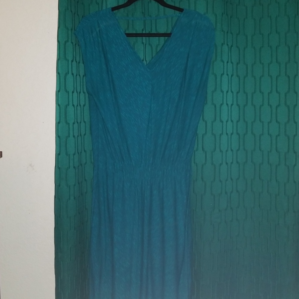 High-Low Dress - Picture 6 of 7